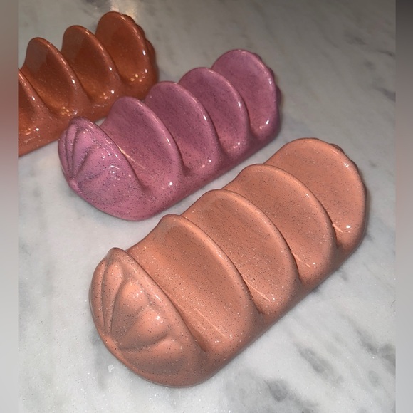 Pottery Taco Trays Set of 3 Signed 1990’s - Picture 3 of 6